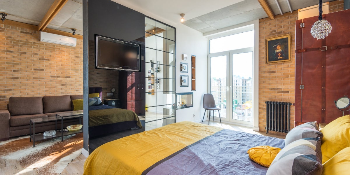 Twin and double room contain two beds space