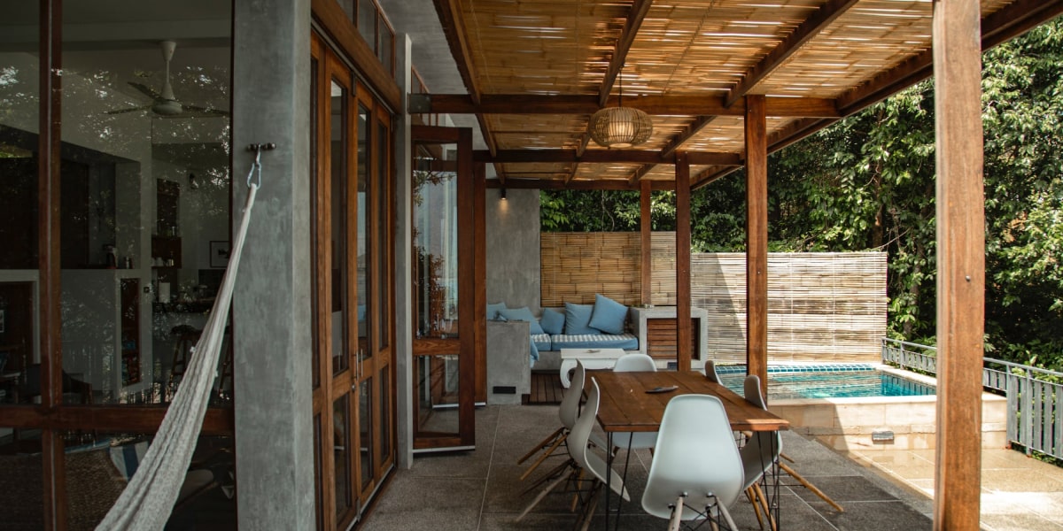 Villa allows groups of people to their personal space